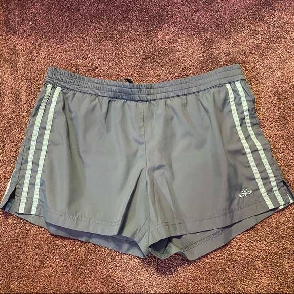 2/$20🔵Super cute sage green athletic shorts - Picture 1 of 3